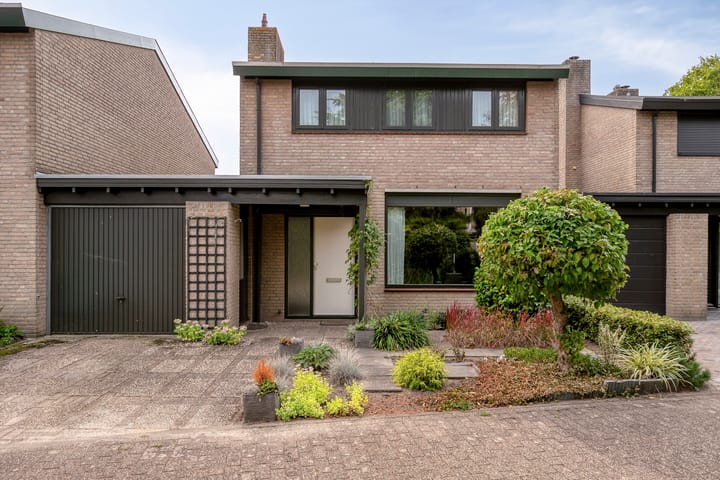 Photo of property Oudartstraat 24, Helmond