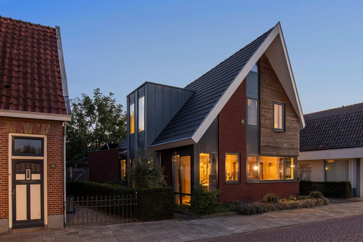 Oude Almeloseweg 13 in Borne Foto