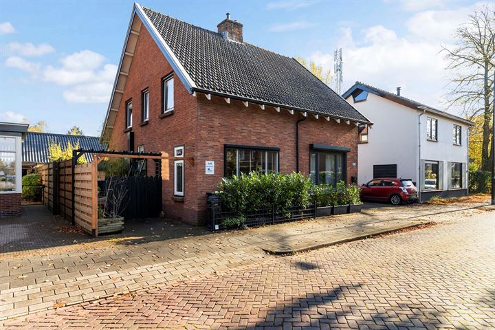 Oude Beekbergerweg 143 in Apeldoorn