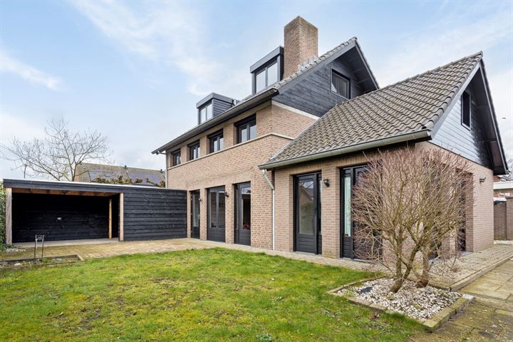 Oude Bemmerstraat 32 in Beek en Donk