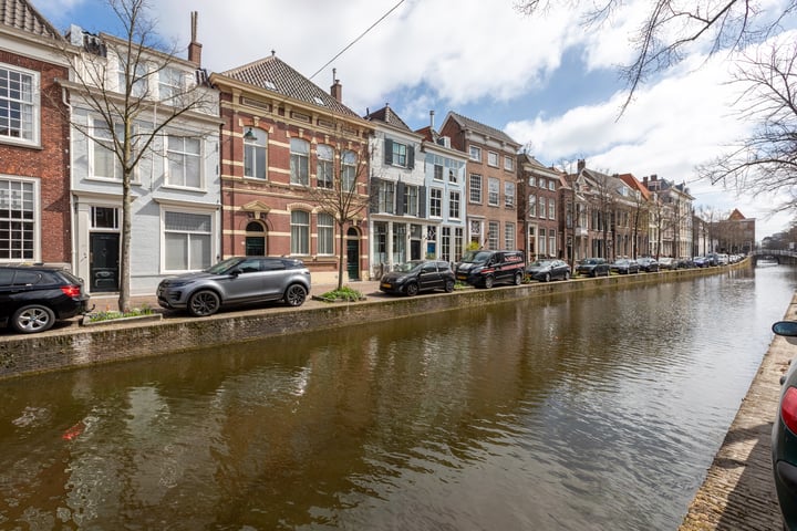 Oude Delft 32 in Delft Foto