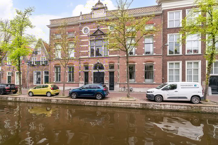 Oude Delft 69E in Delft