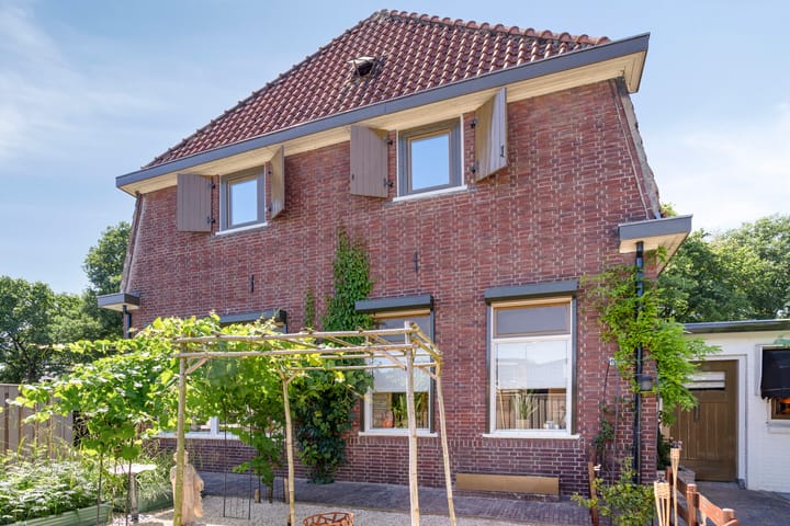 Oude Haaksbergerweg 132 in Goor foto