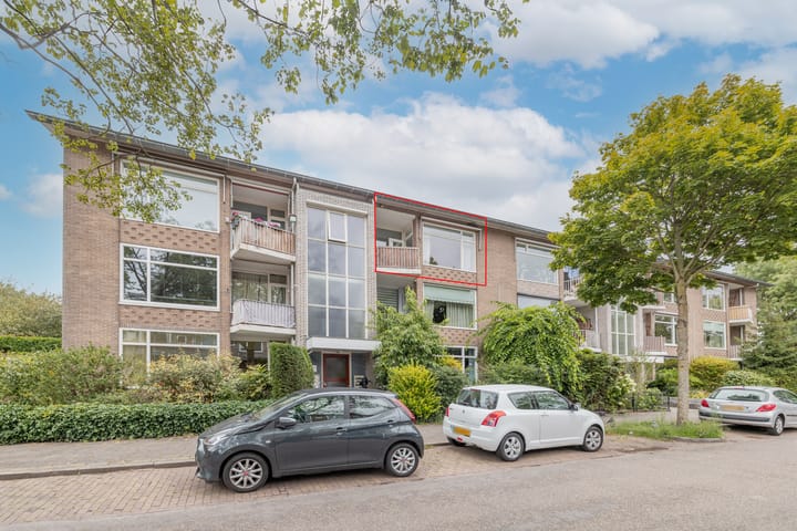 Oude Loosdrechtseweg 184 in Hilversum