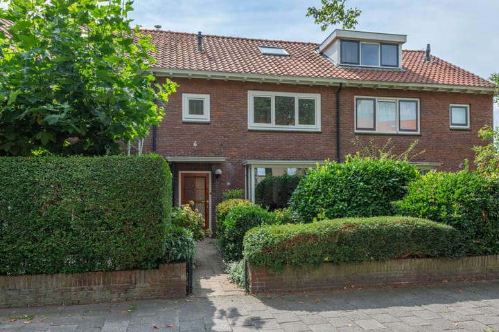 Oude Loosdrechtseweg 75 in Hilversum foto