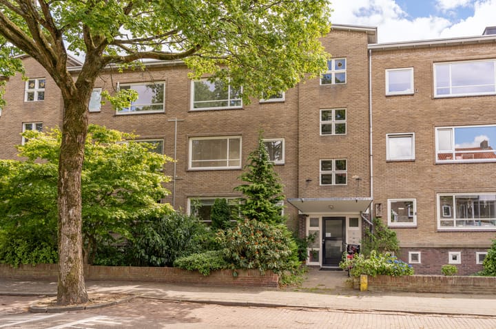 Oude Loosdrechtseweg 99 in Hilversum
