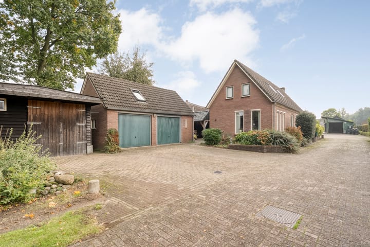Oude Rijksweg 287 in Rouveen