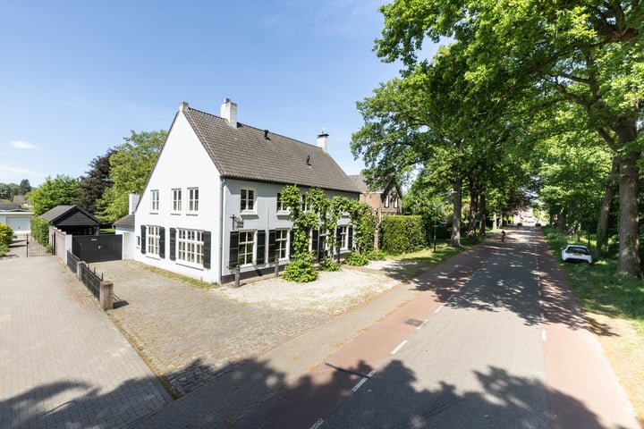 Oude Rijksweg 36 in Helvoirt