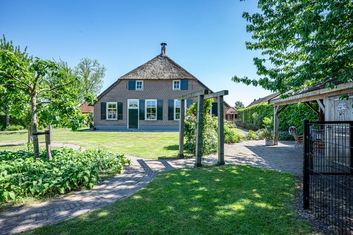 Oude Rijksweg 441 in Rouveen