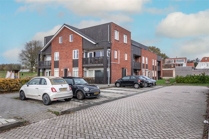 Oude Spaarneweg 25 in Cruquius