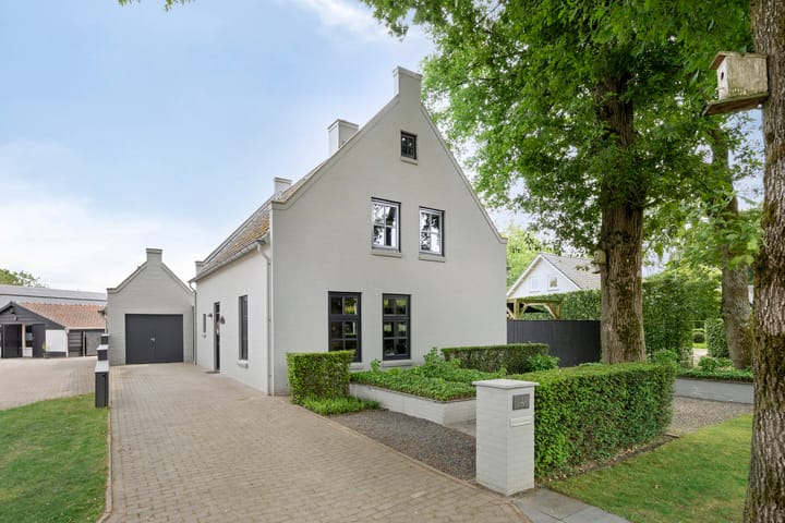 Oude Tilburgsebaan 14a in Riel Foto