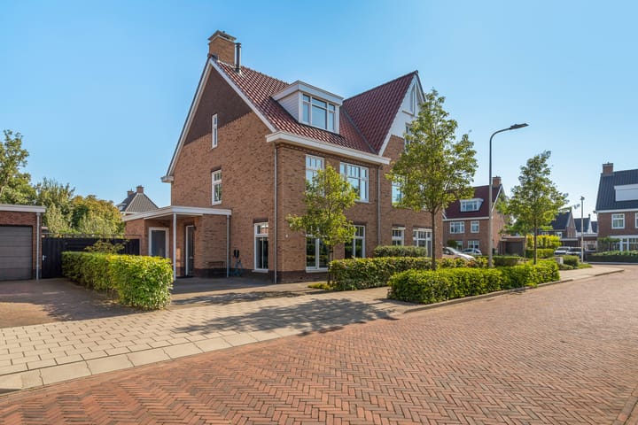 Oude Tolweg 21 in Wateringen foto