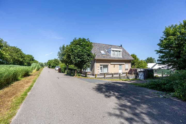 Oude Weerlaan 49 in Hillegom