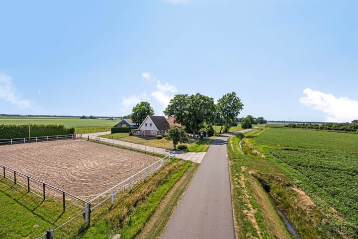 Photo of property Oude Wilhelmsweg 17, Emmen
