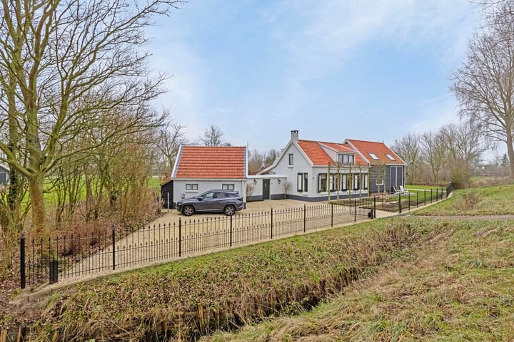 Oude Zanddijk 7 in Heinkenszand