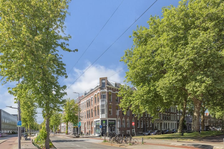 Oudedijk 255B-02 in Rotterdam