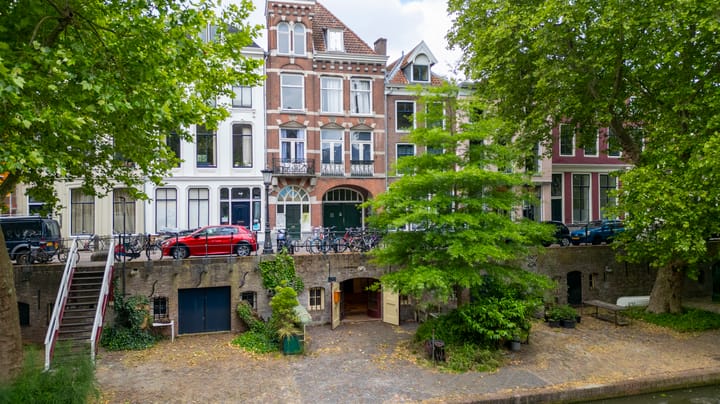 Oudegracht aan de Werf 345 in Utrecht Foto