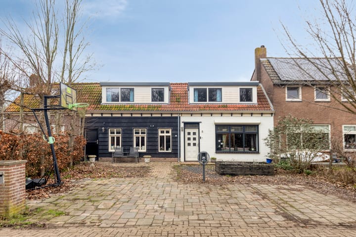 Oudelandseweg 8 in Wolphaartsdijk