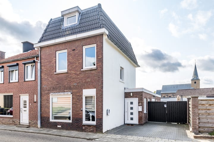 Oudenboschstraat 45 in Wijnandsrade foto