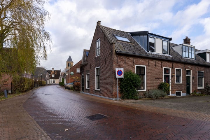 Oudkerkseweg 29 in Giessenburg