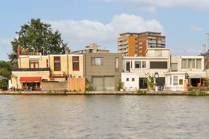 Oudshoornseweg 15 in Alphen aan den Rijn