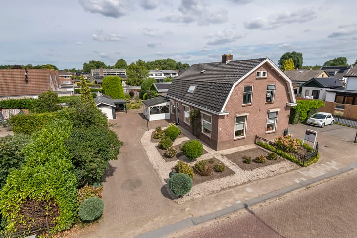 Photo of property Oudsmidsestraat 15, Lienden