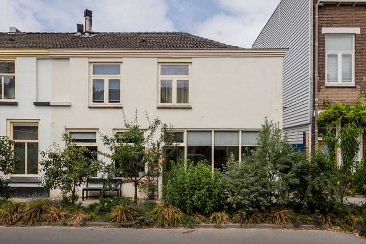 Oudwijkerdwarsstraat 102 in Utrecht