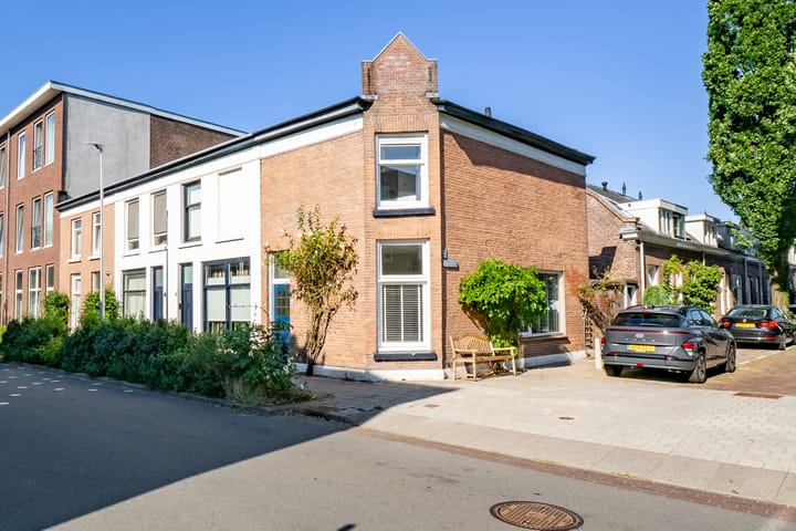 Photo of property Oudwijkerdwarsstraat 84, Utrecht