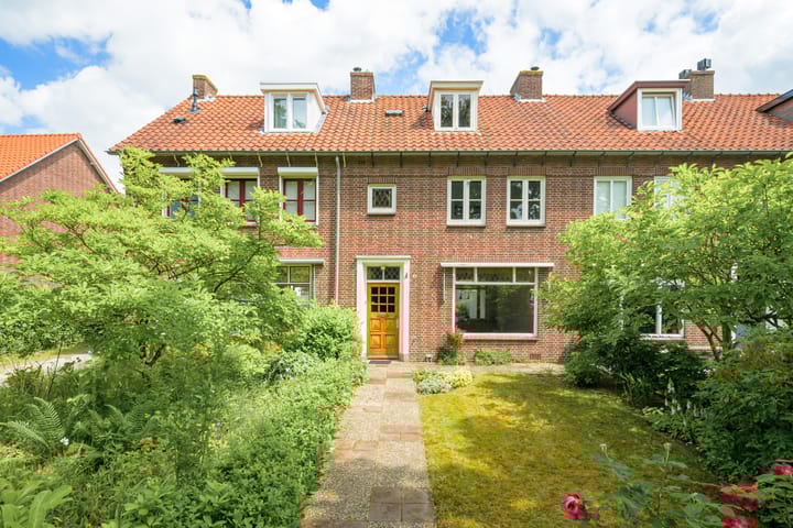 Overakkerstraat 245 in Breda Foto