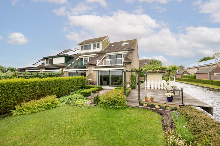Overbuurt 19 in Rijnsaterwoude