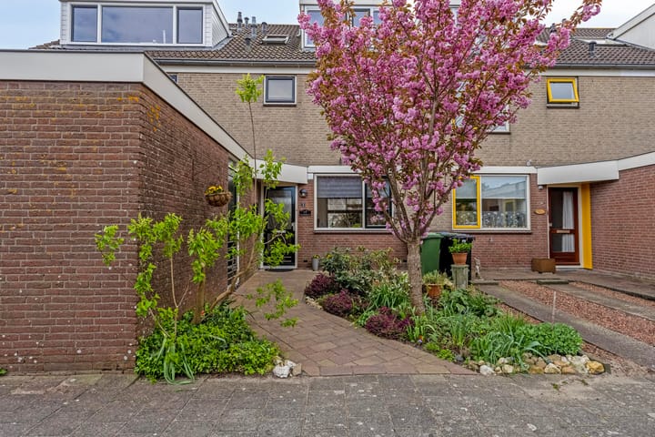 Overbuurt 9 in Rijnsaterwoude
