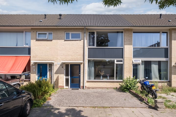Overflakkeestraat 6 in Eindhoven photo