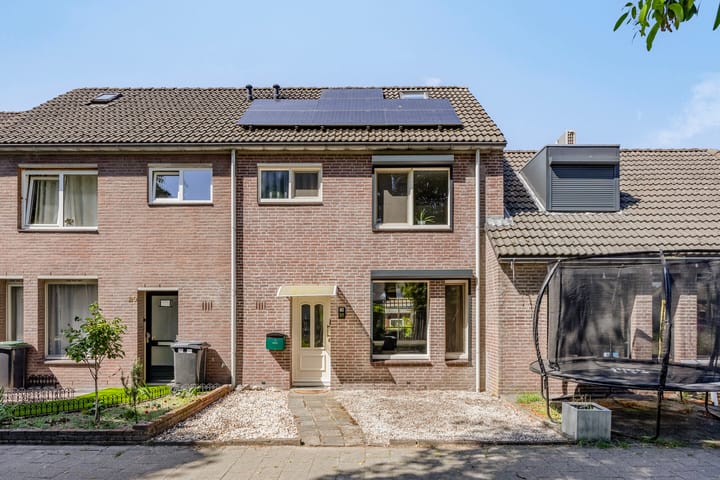 Photo of property Overijsselplantsoen 18, Helmond