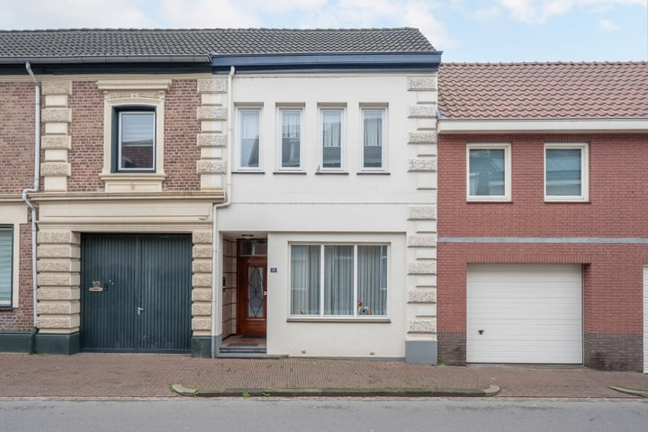 Overstraat 10 in Munstergeleen