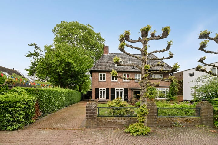 Overstraat 15 in Amerongen