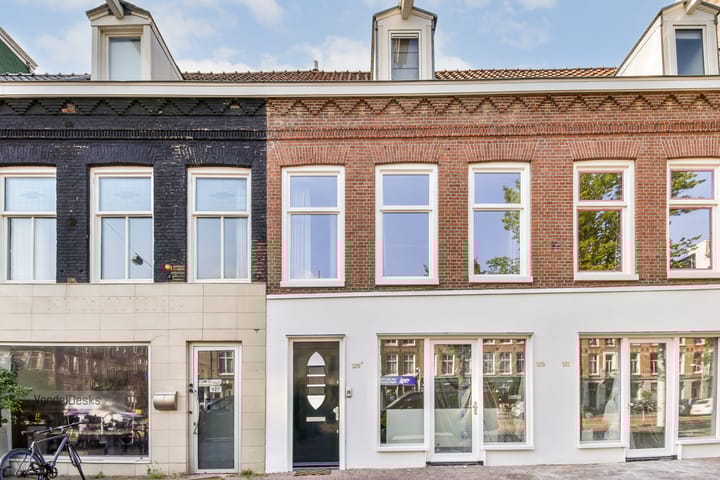 Overtoom 129A in Amsterdam