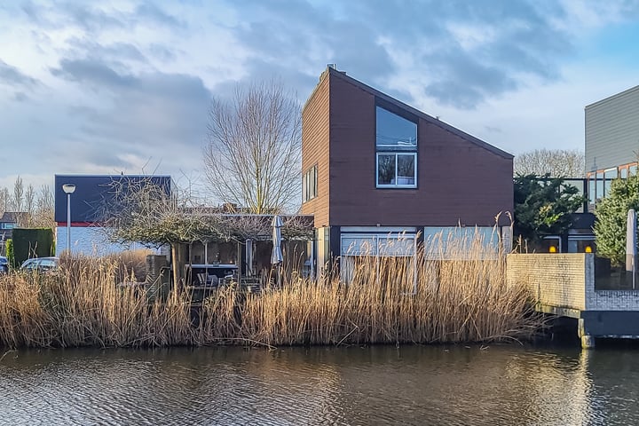 Overwaard 14 in Capelle aan den IJssel
