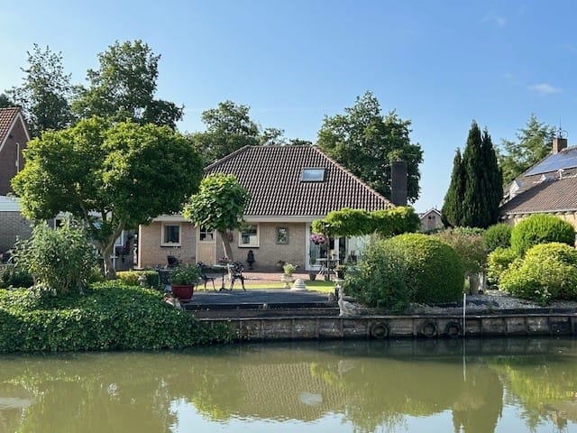 Overweerse polderdijk 51A in Purmerend