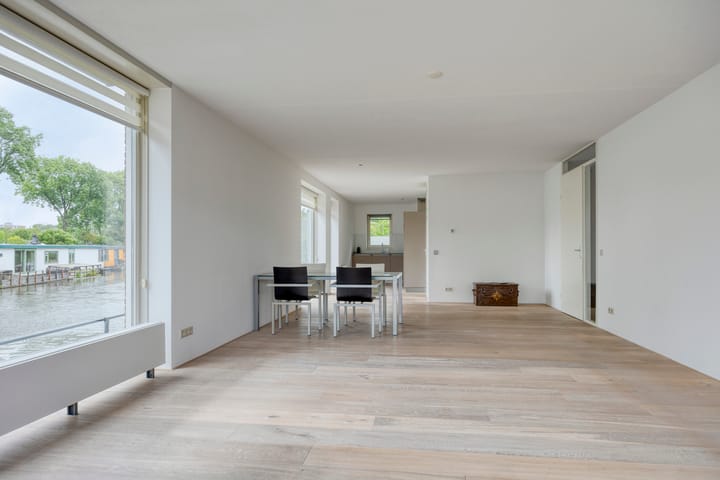 Overweerse polderdijk 61B in Purmerend