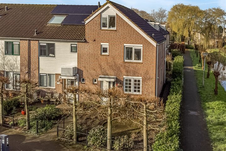 Overweg 124 in Ouderkerk aan de Amstel