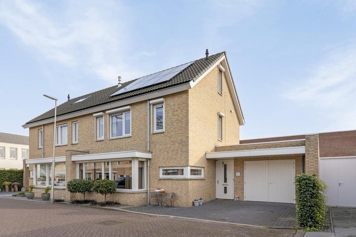 Ovito 16 in Vlijmen