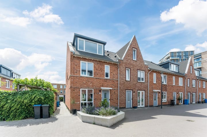 Oyevaerswey 27 in Rijswijk