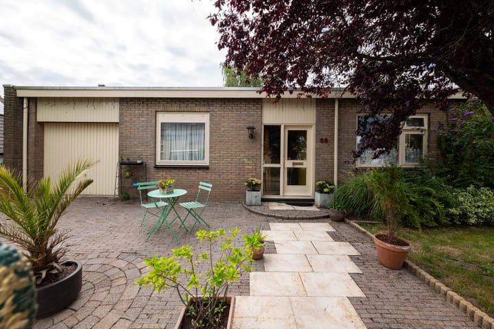 P A de Genestetlaan 36 in Hellevoetsluis