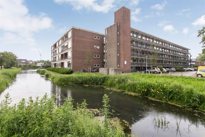 Photo of property P.C. Hooftlaan 24, Papendrecht