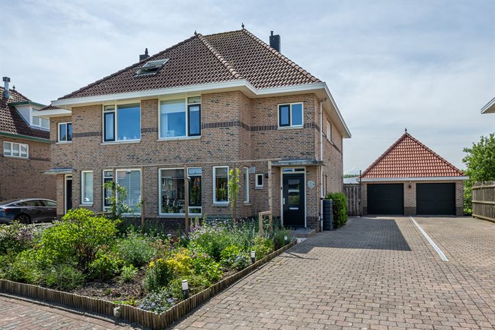 P.C. Hooftstraat 17 in Sommelsdijk