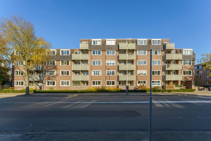 Photo of property P Czn Hooftlaan 81, Eindhoven