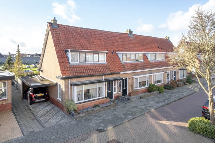 P F Catsstraat 33 in Franeker