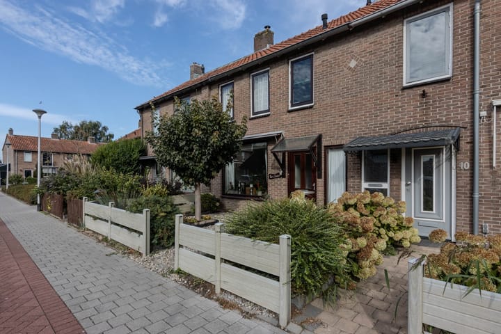 P. Groenenboomstraat 12 in Rhoon