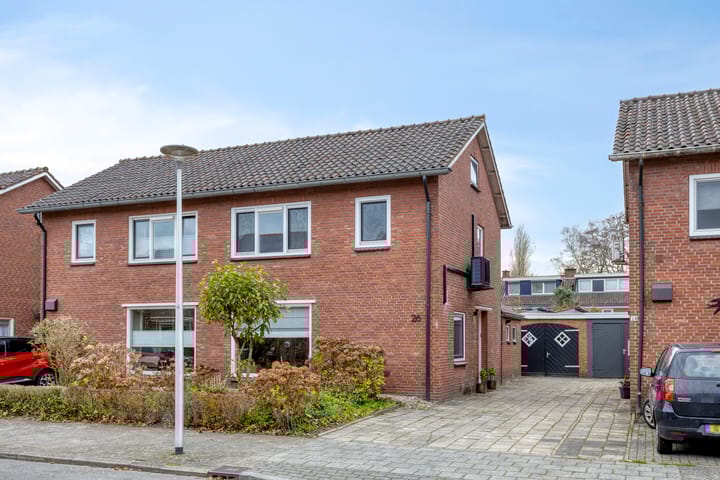 Photo of property P.J. Geldermanstraat 26, Oldenzaal