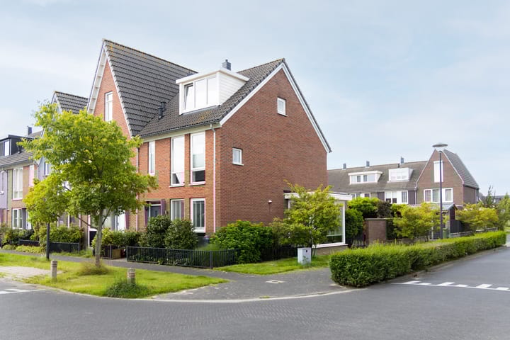 Paaldijk 126 in Zwaag